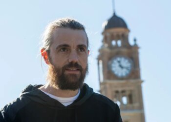 Australian Billionaire Mike Cannon-Brookes’ Atlassian Cuts 1,600 Jobs Amid AI Push