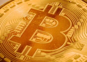 Bitcoin In The Crossfire: What Oil Shocks Really Do To Crypto