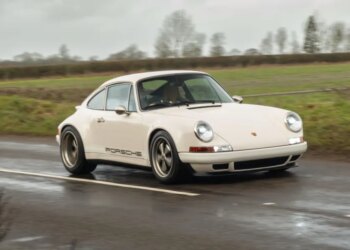 Test-Driving Theon Design’s Latest Porsche 911 Restomod, The Best Yet